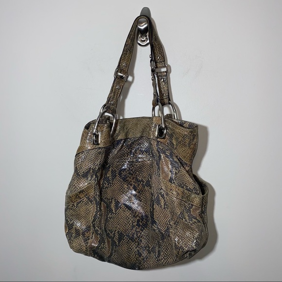 B. Makowsky Leather Snake Skin Pattern Large Tote Magnetic Closure - Picture 5 of 6